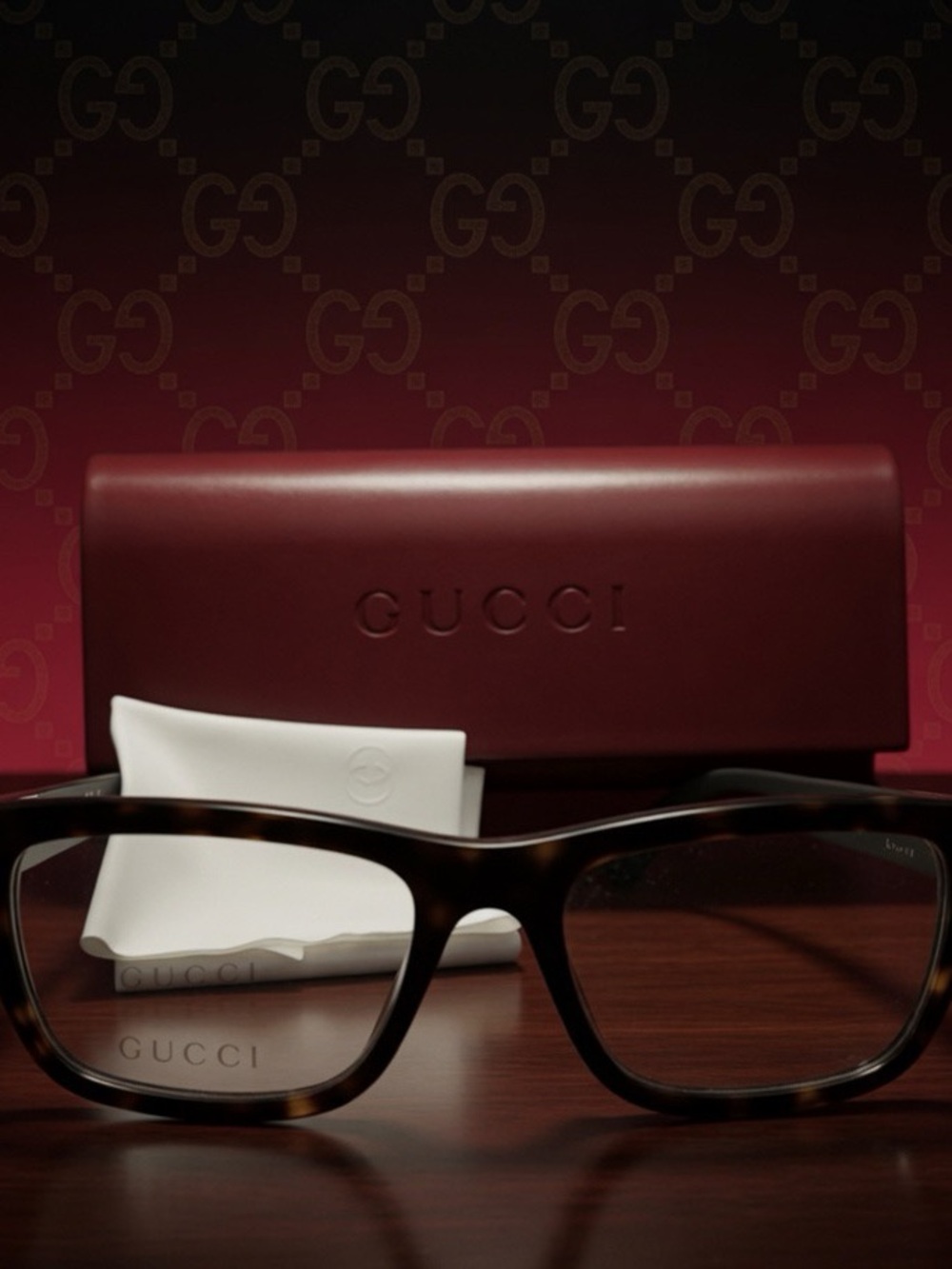Gucci Tortoiseshell Eyeglass Frames with Burgundy Case and White Pouch